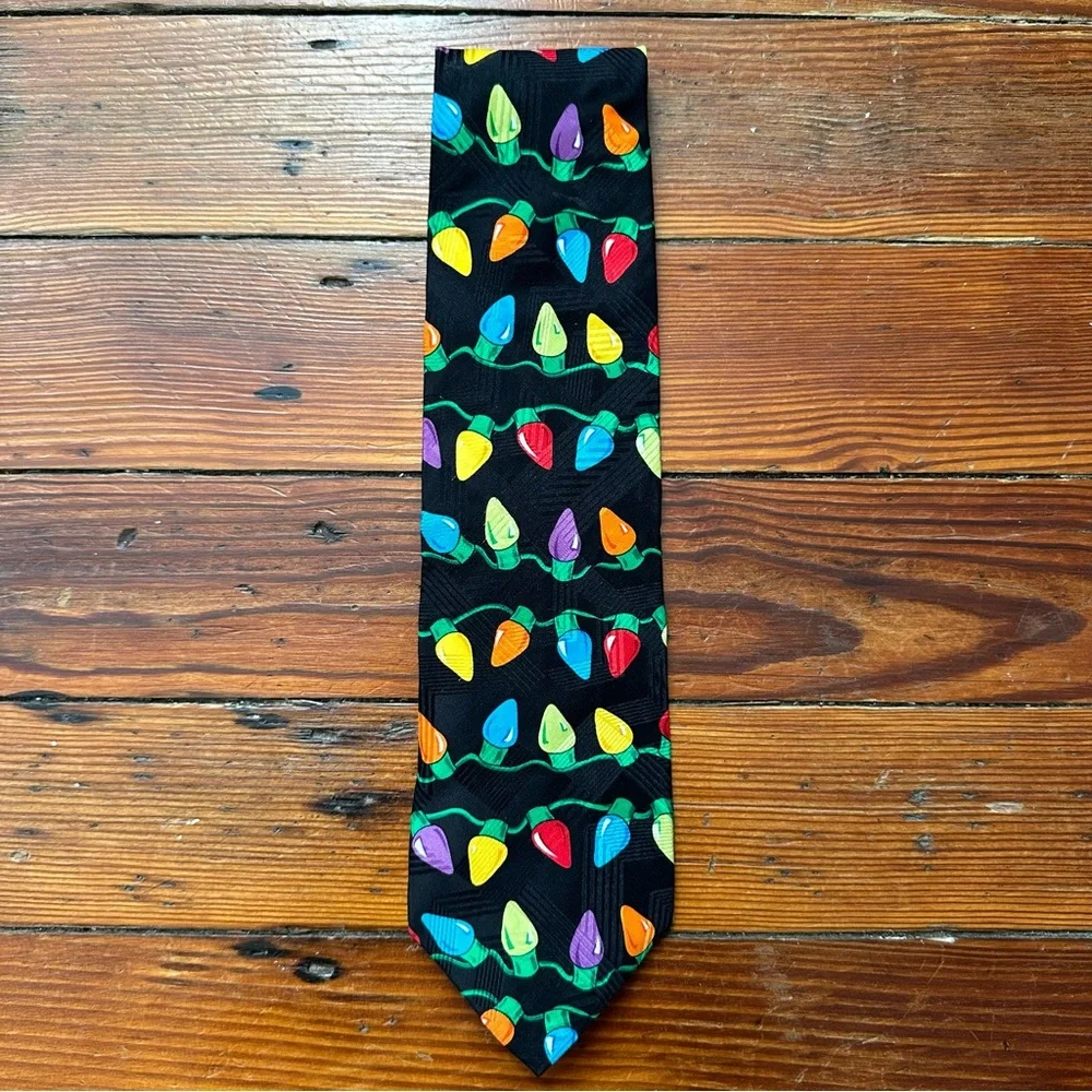 Vintage 90s Croft & Barrow string lights necktie